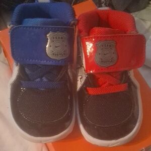 Nike Kids Sneakers - Red and Blue Team Hustle